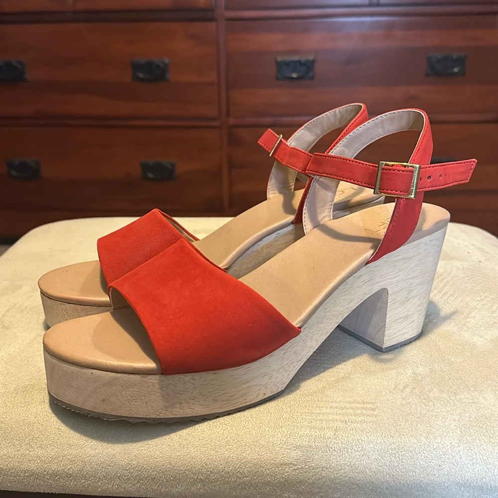 Loft red leather clog/sandal new without tag, never worn!